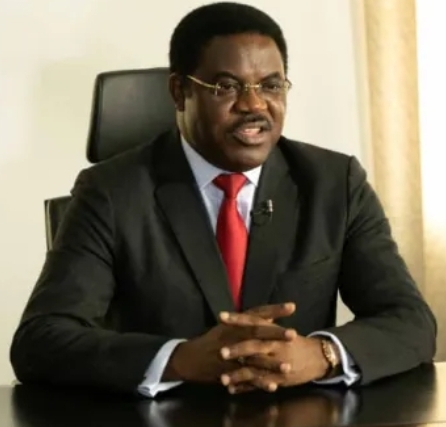 Four Characteristics I look for in an Associate – Dele Adesina SAN